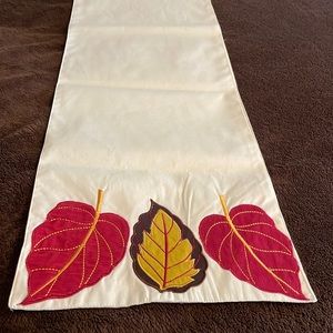 Karis Embroidered Leaf Table Runner
